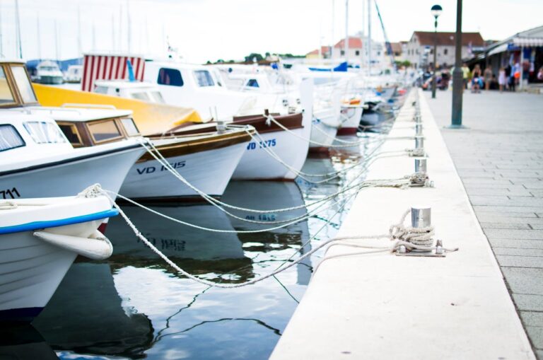 Assurance pour yachts et bateaux de luxe : les pièges à éviter